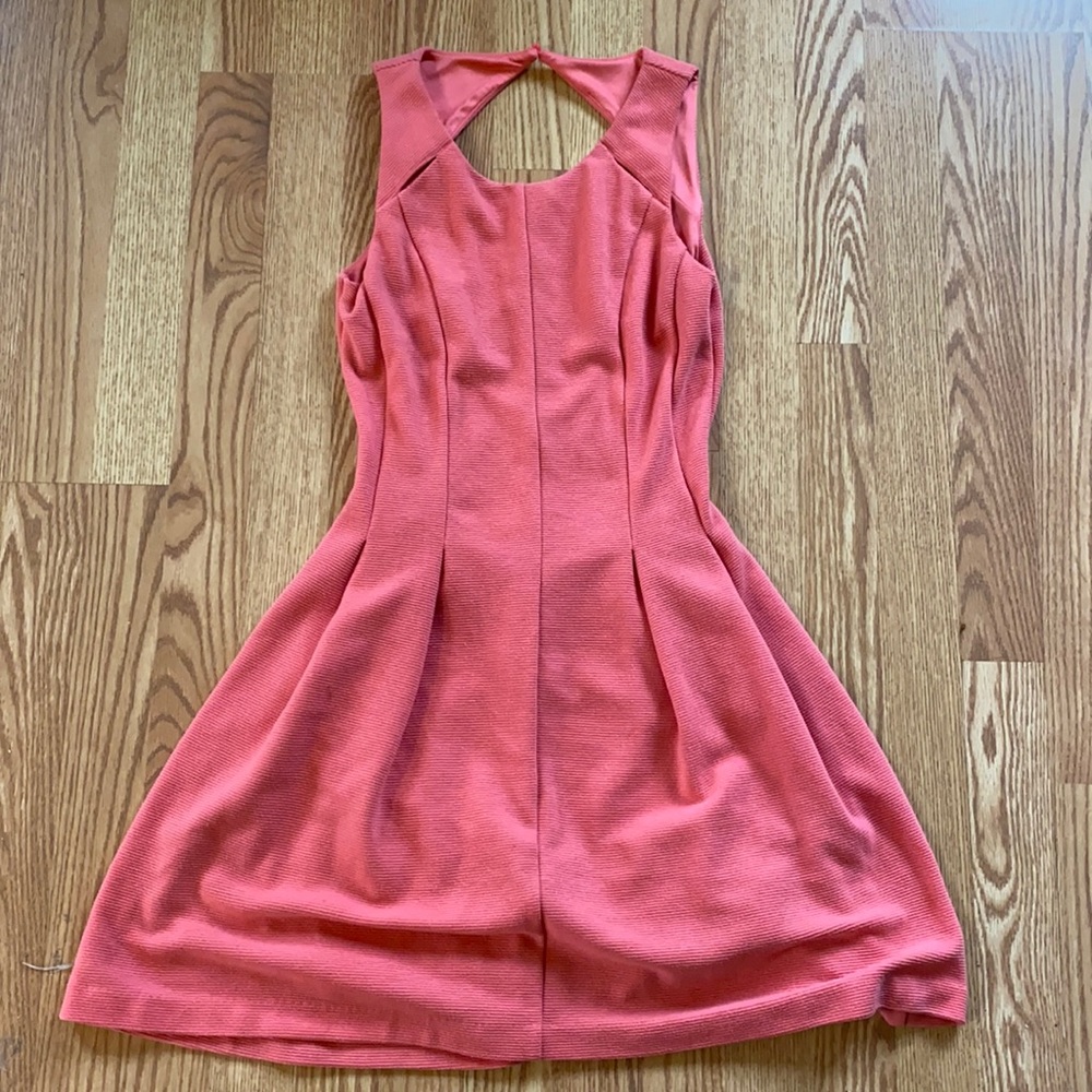 Size 4 Elle mini dress